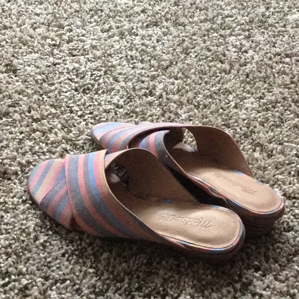 Made well pastel mules